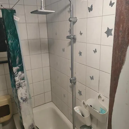 Very And Good In The Place Apartment